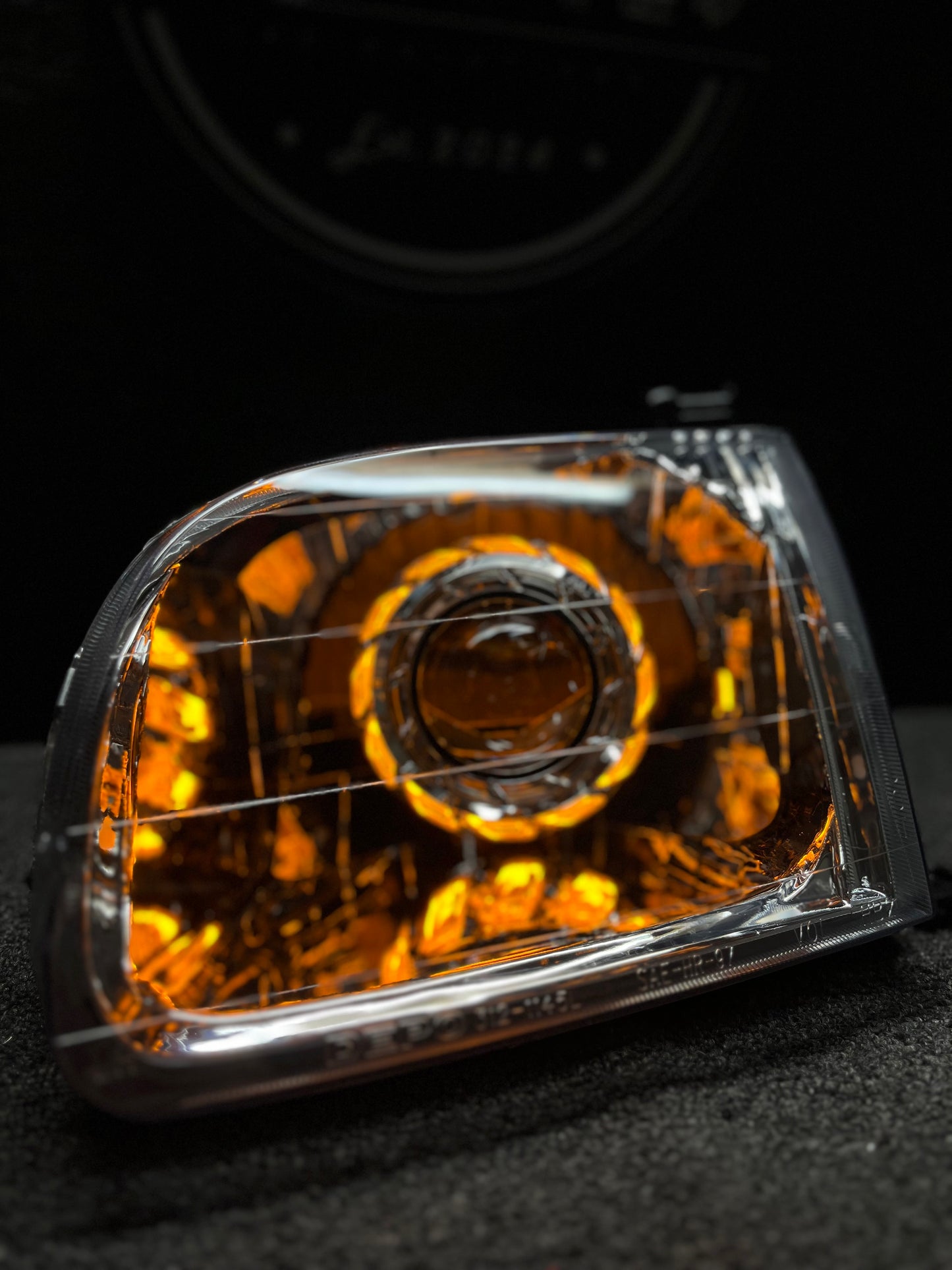 00-04 Tundra Headlight Builder