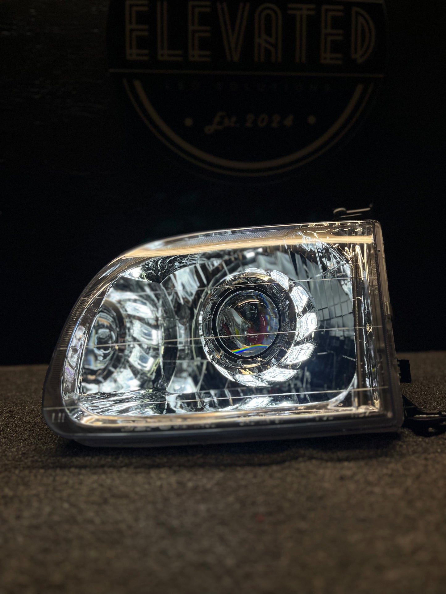 00-04 Tundra Headlight Builder