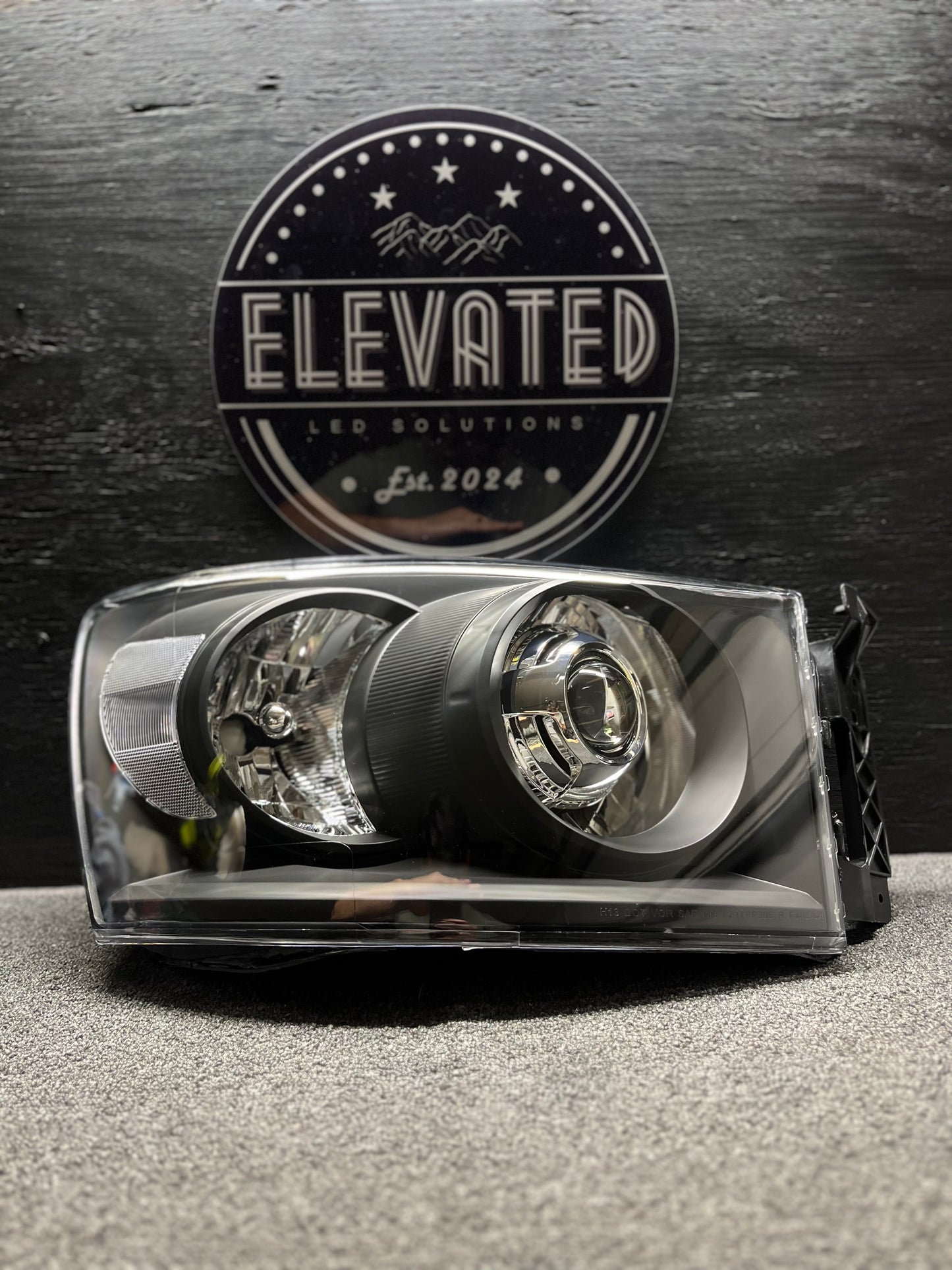 06-09 Ram Headlight Builder